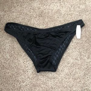 NWT Blk Victoria Secret Scrunch Bikini Bottom sz M